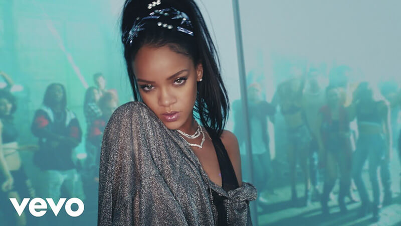 「Rihanna（リアーナ）のおすすめ人気曲・アルバム」のアイキャッチ画像